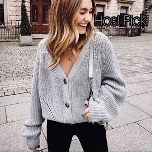✦🎉HP🎉NWT Button down Knit Cardigan Sweater Top✦